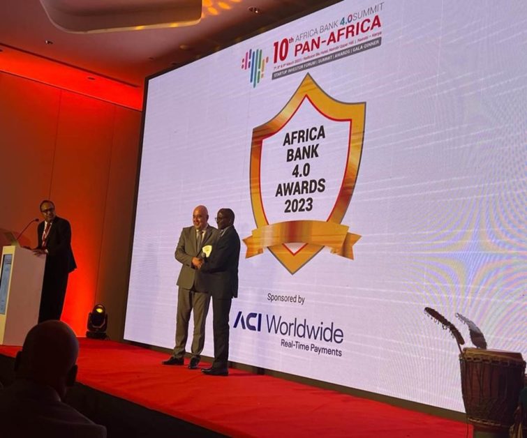 Fabian Kasi, the Centenary Bank Managing Director receives the CEO of the Year for Uganda at the just-ended 10th Africa Bank 4.0 Pan-Africa Summit. He dedicated the award to his bank colleagues, saying it is a reminder that hard work, resilience, agility, and teamwork are traits that in the long run yield some of the best results.