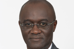 Arthur Oginga, the man in Old Mutual’s hot seat, is steering through shaky ground and strong headwinds as he fights to complete the turnaround he began in 2020.